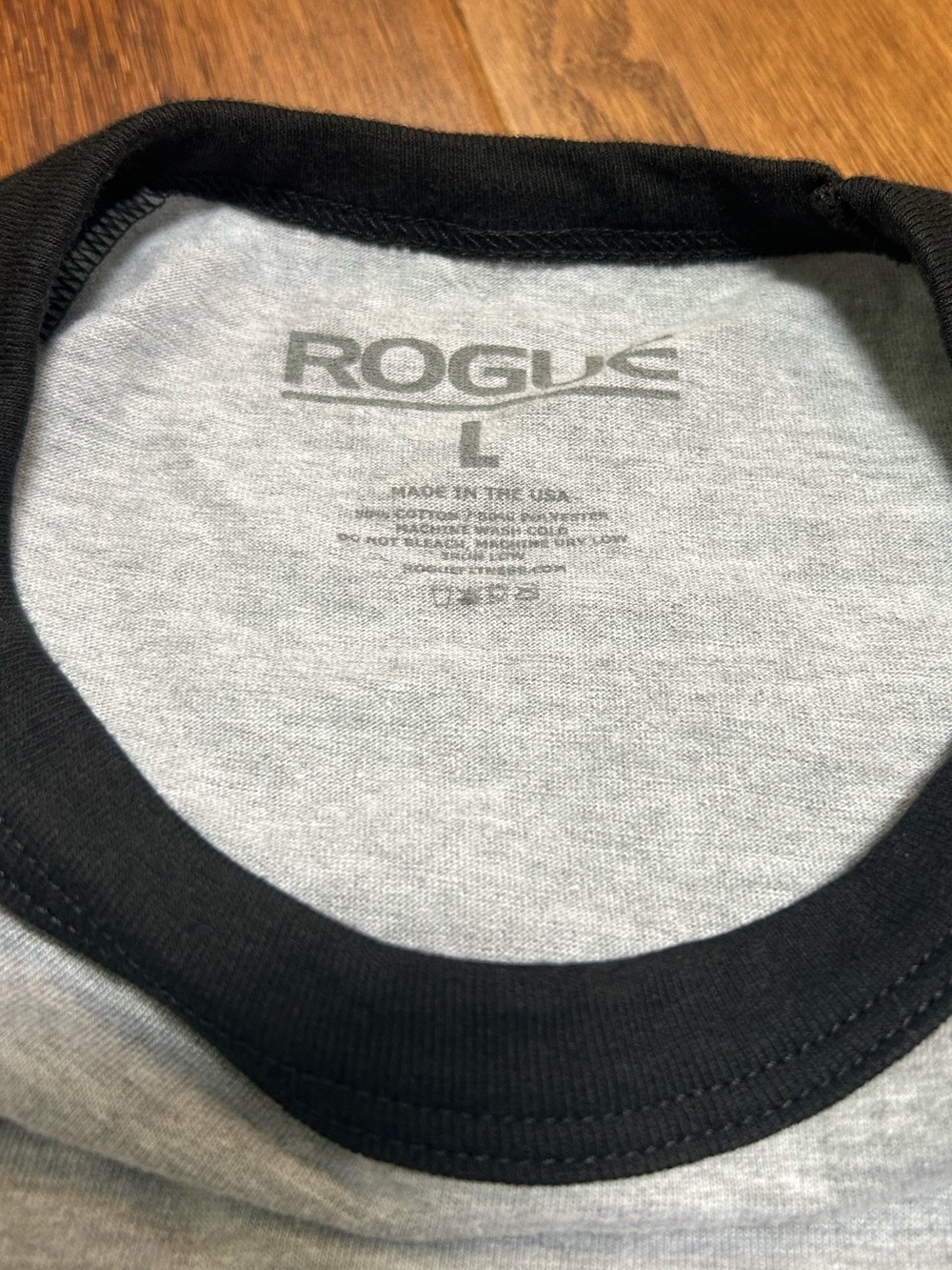 Rogue Fitness Men’s Gray & Black Raglan Logo T-Shirt Size Large - Picture 2 of 7